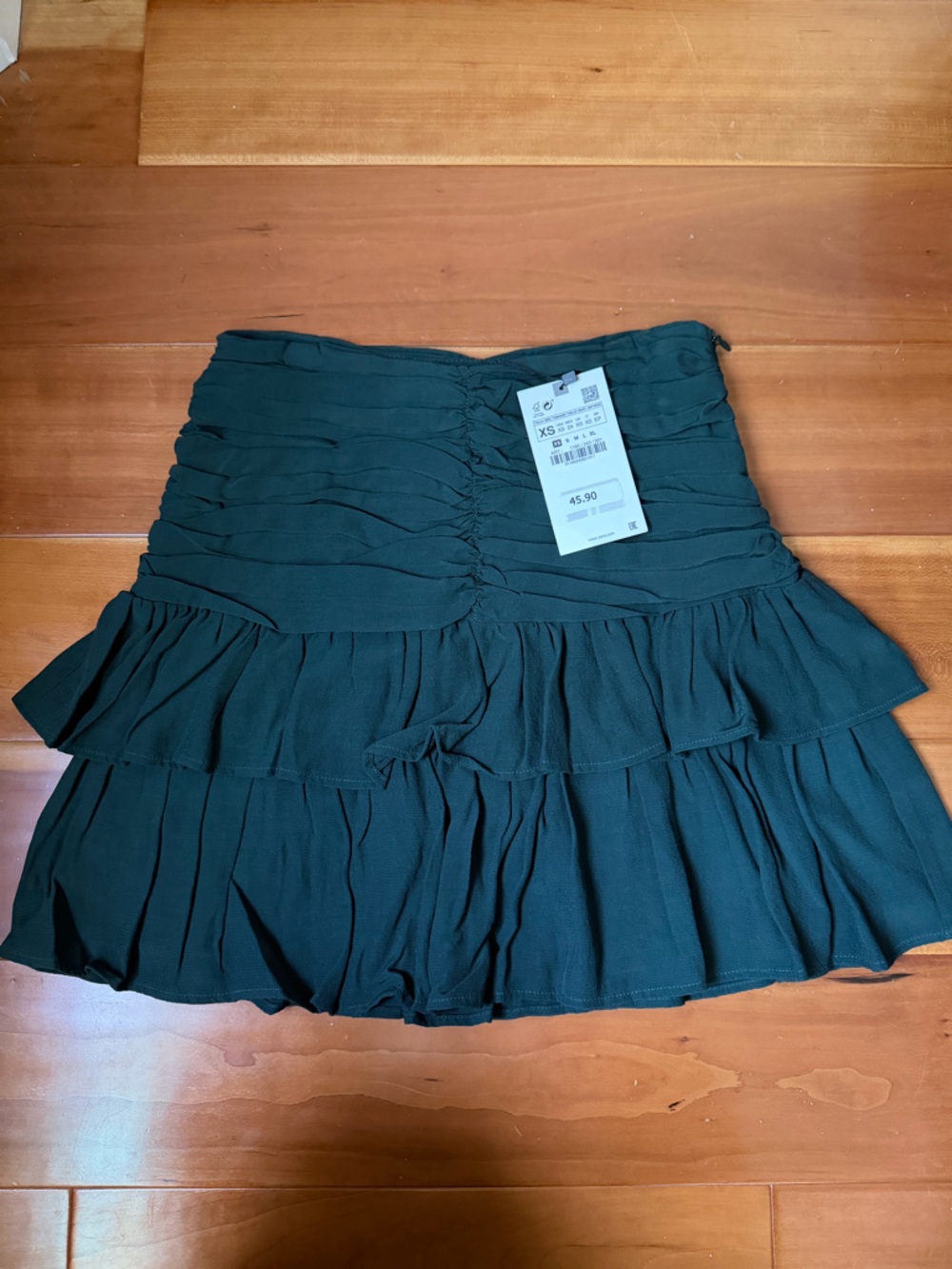 Zara Ruched Ruffle Mini Skirt in Deep Green - XS